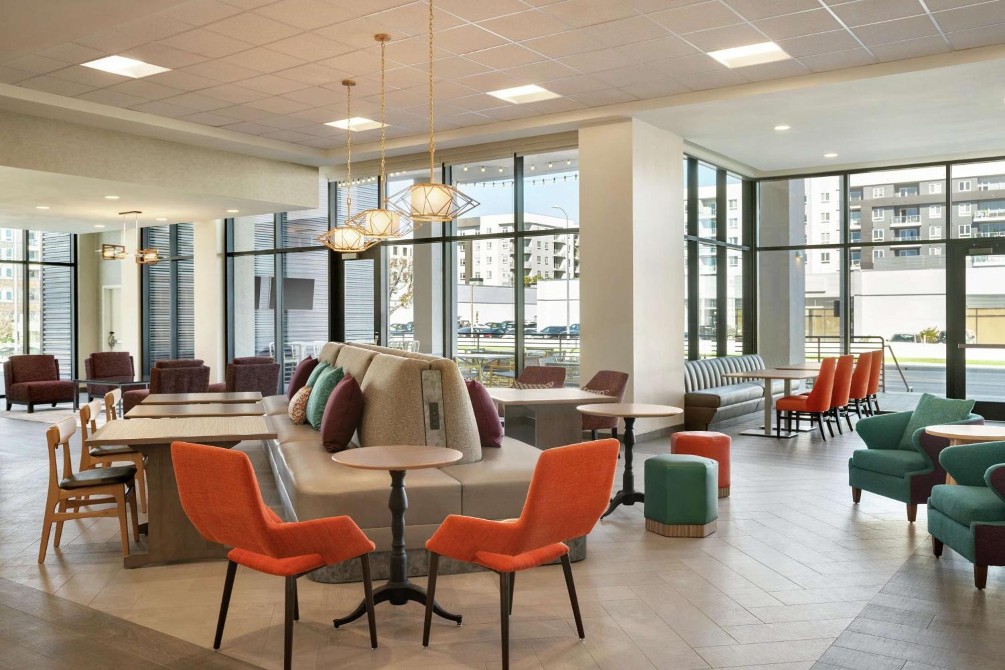Home2 Suites By Hilton Woodland Hills 洛杉矶 外观 照片